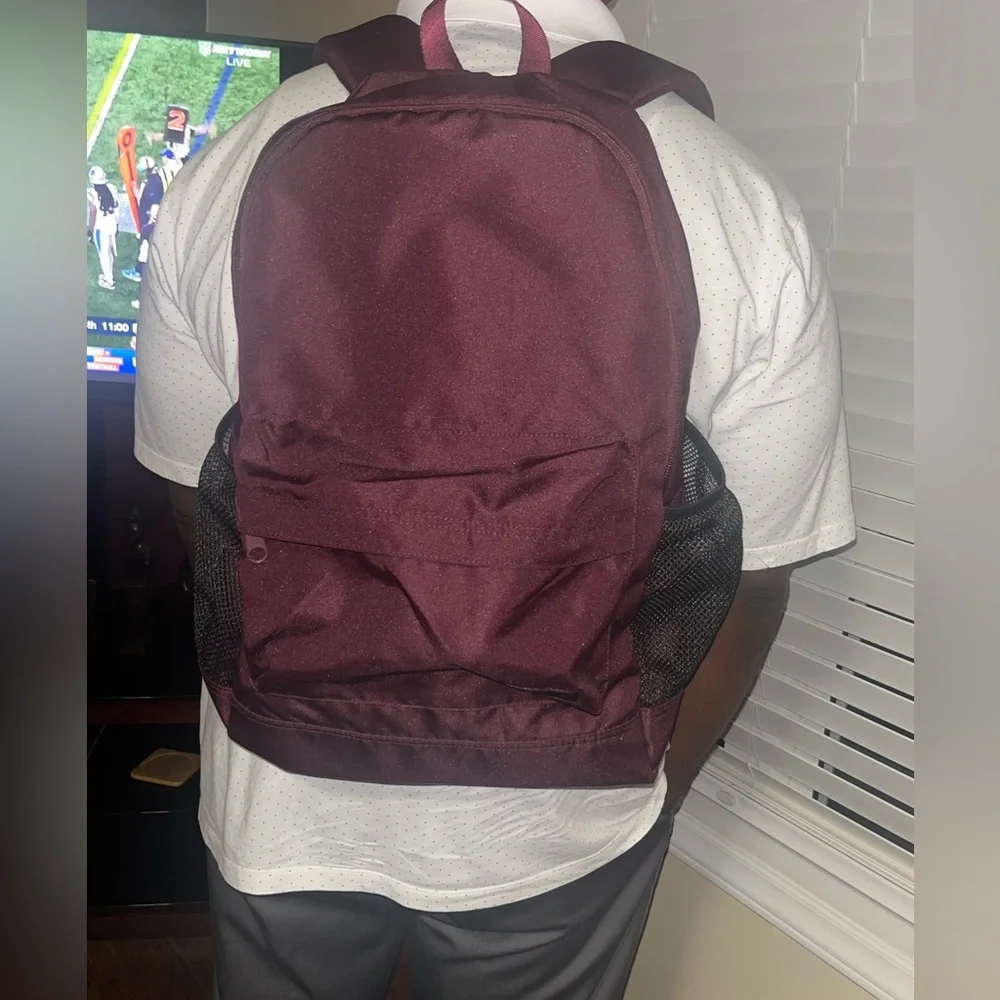 VGUC Pink Victoria’s Secret Multi-pocket Full Sized Backpack - Burgundy